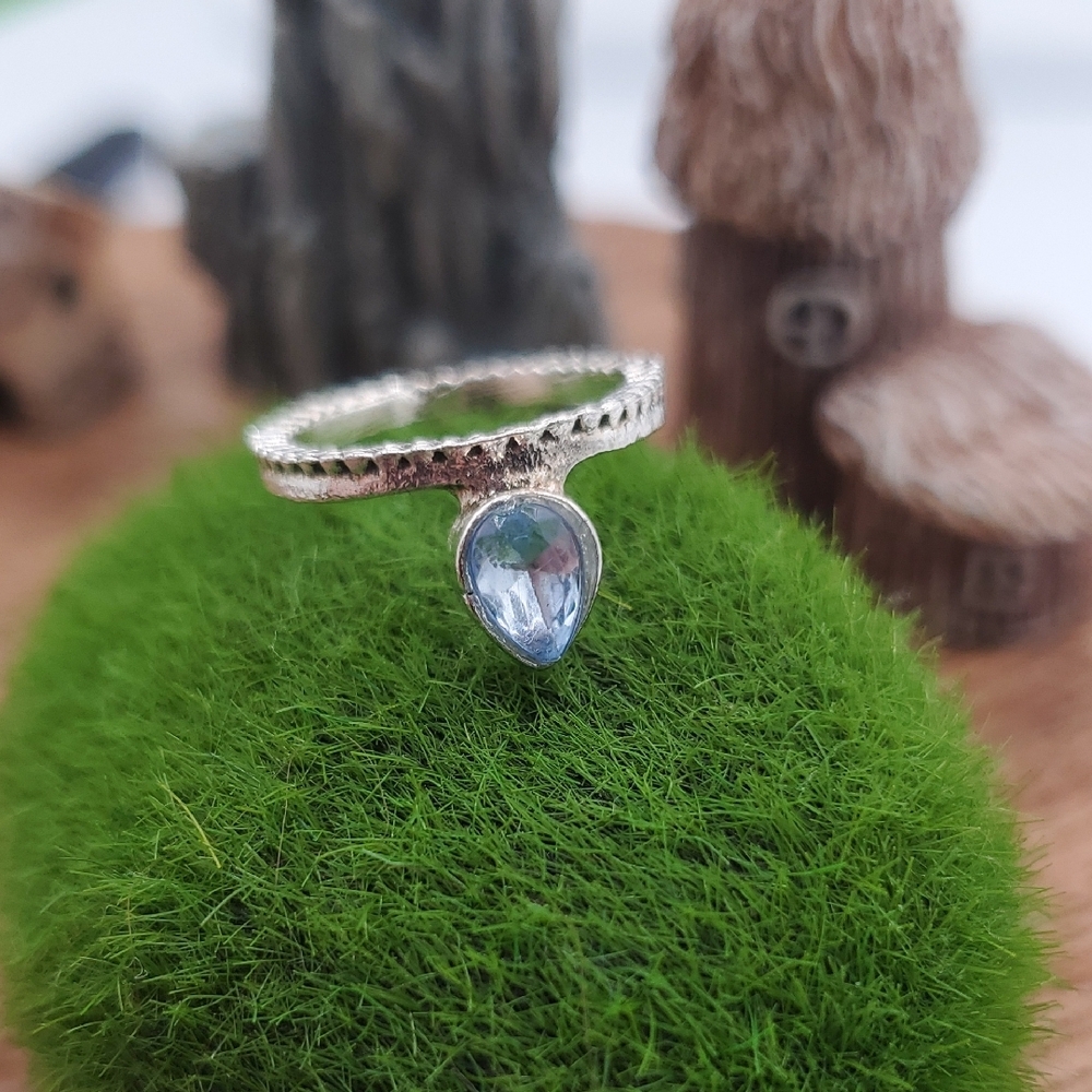 Arabian Princess‎ Aqua Crystal Ring Size 3 R812